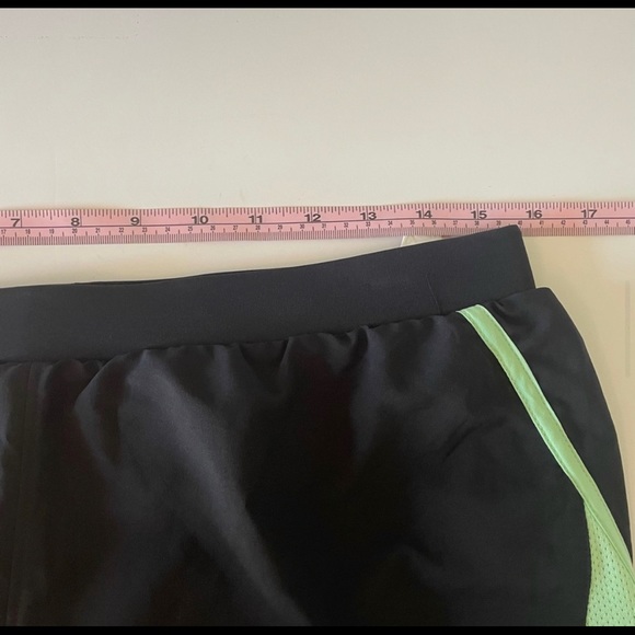 Under Armour Heatgear Running Shorts M - Picture 6 of 9